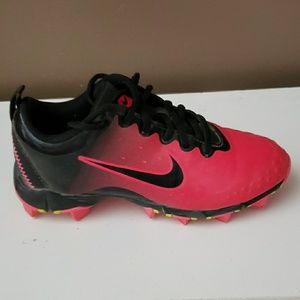 Nike softball cleats
